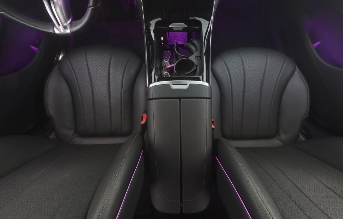 MERCEDES-BENZ EQE 2023