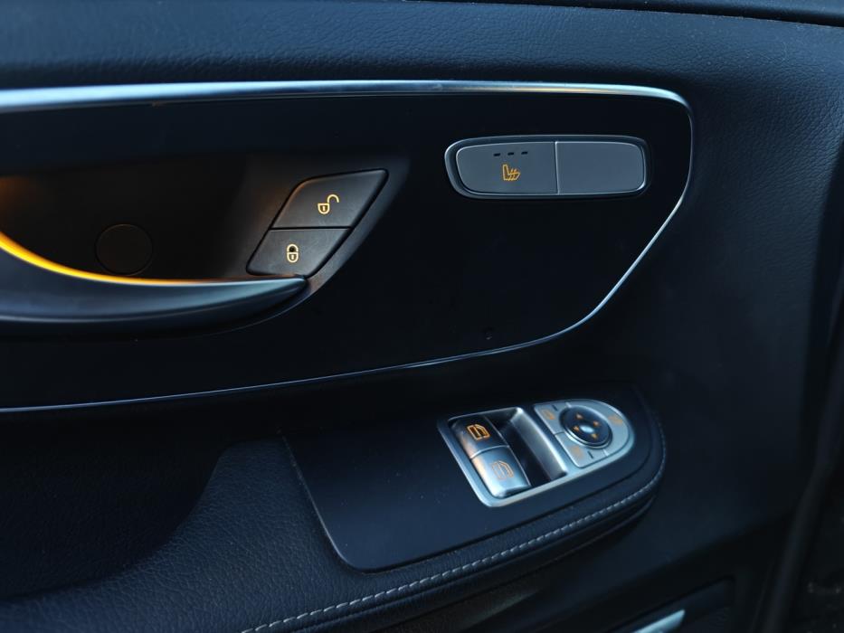 MERCEDES-BENZ EQV 2022