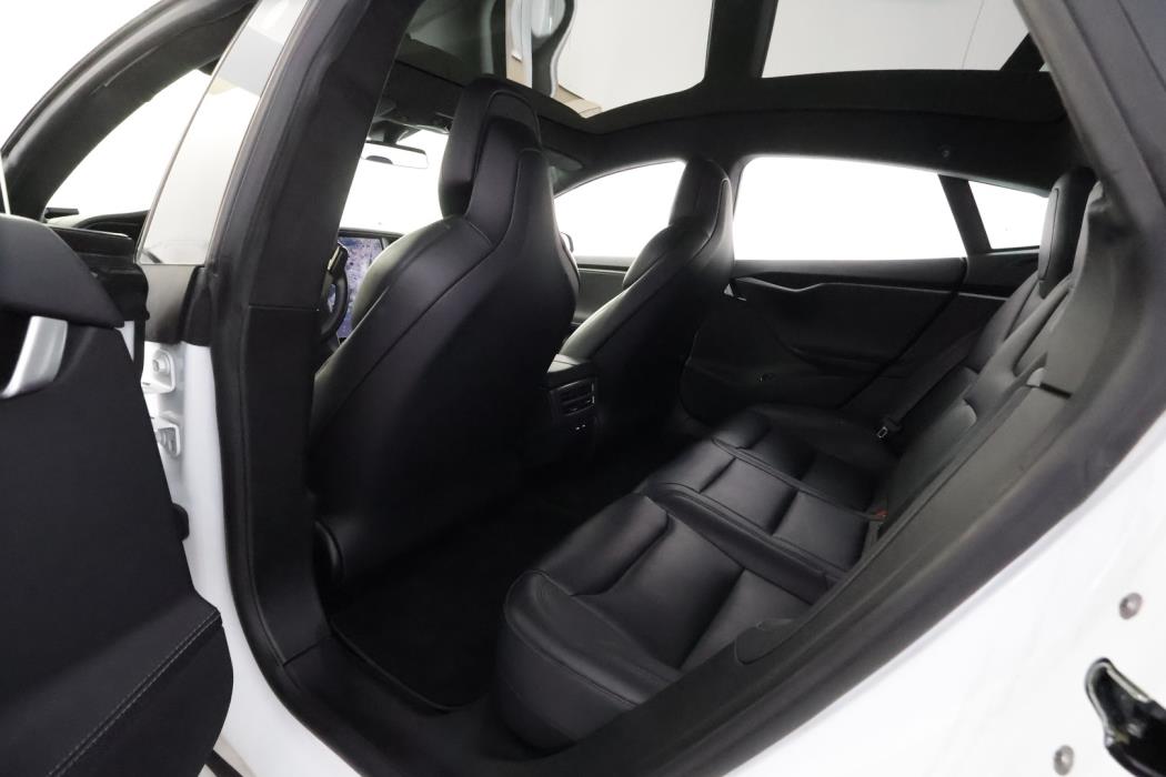TESLA Model S 2018
