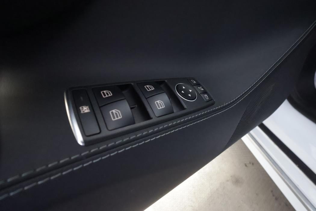 TESLA Model S 2018