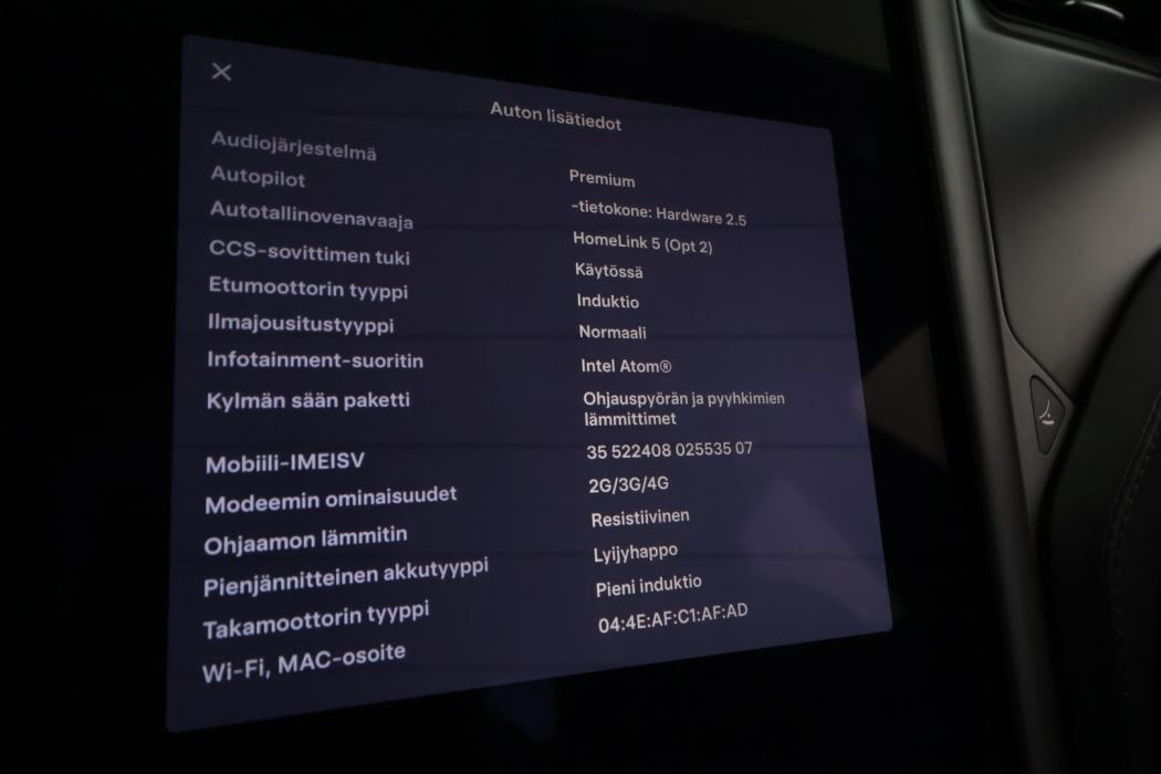TESLA Model S 2018