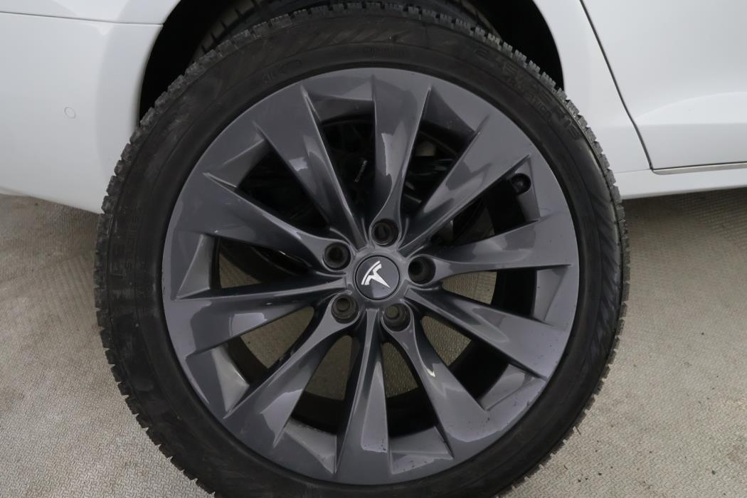 TESLA Model S 2018