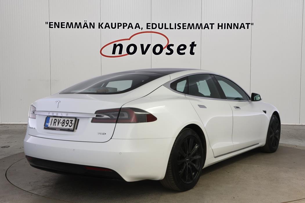 TESLA Model S 2018