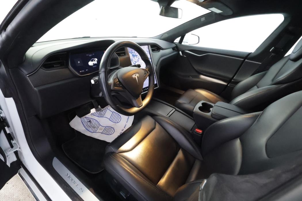TESLA Model S 2018