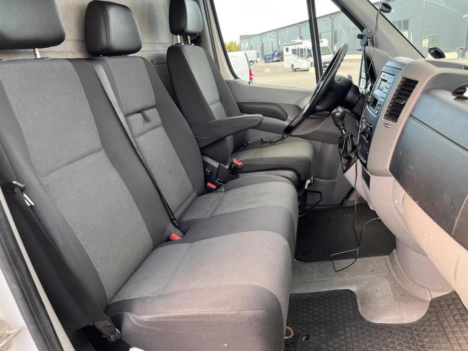 VOLKSWAGEN Crafter 2016