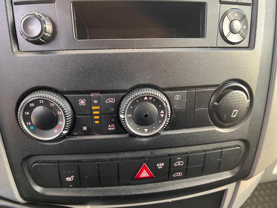 VOLKSWAGEN Crafter 2016