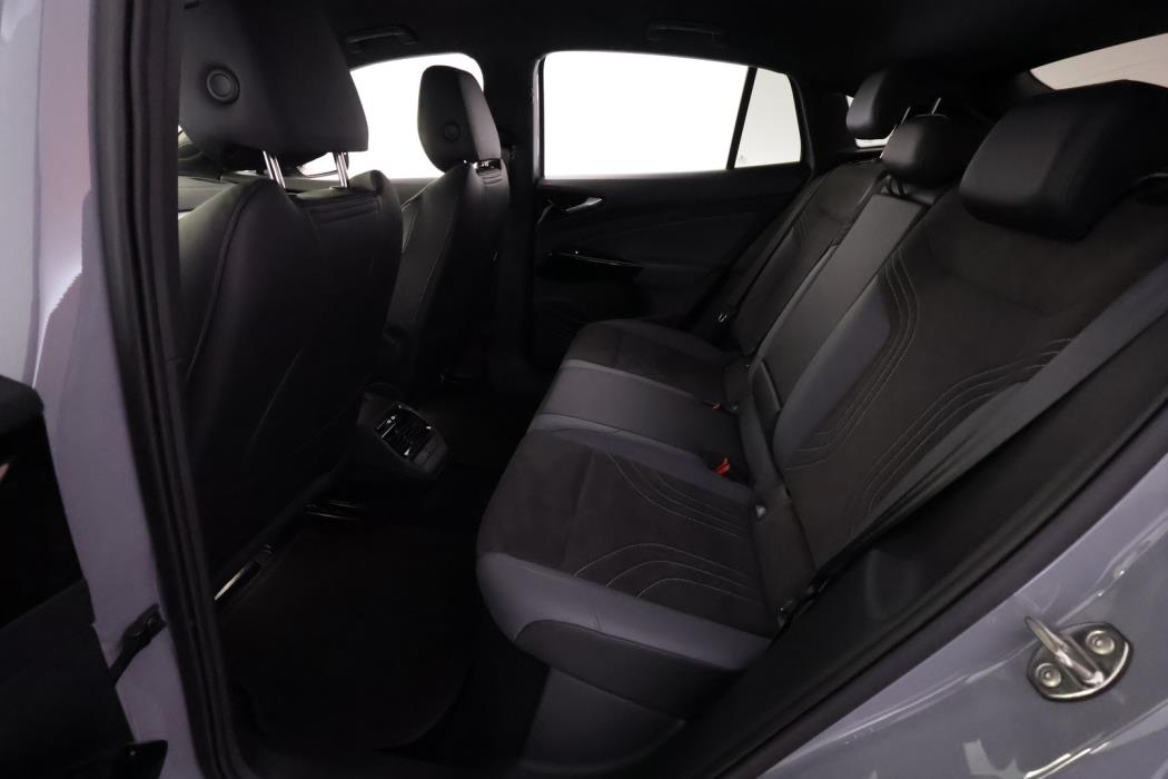 VOLKSWAGEN ID.5 2024