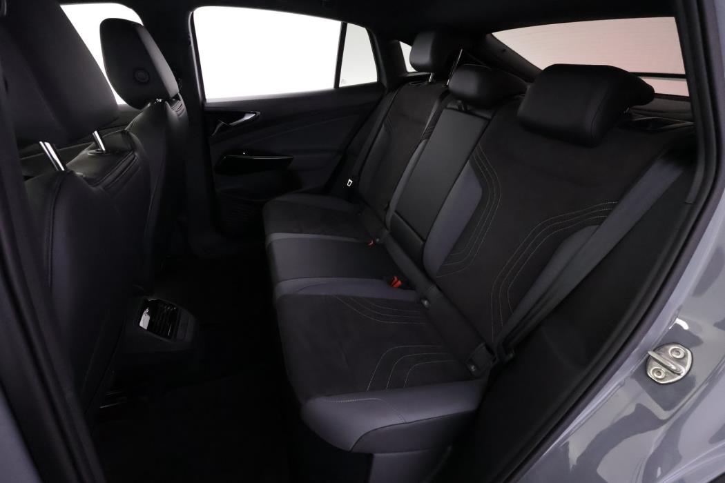 VOLKSWAGEN ID.5 2024