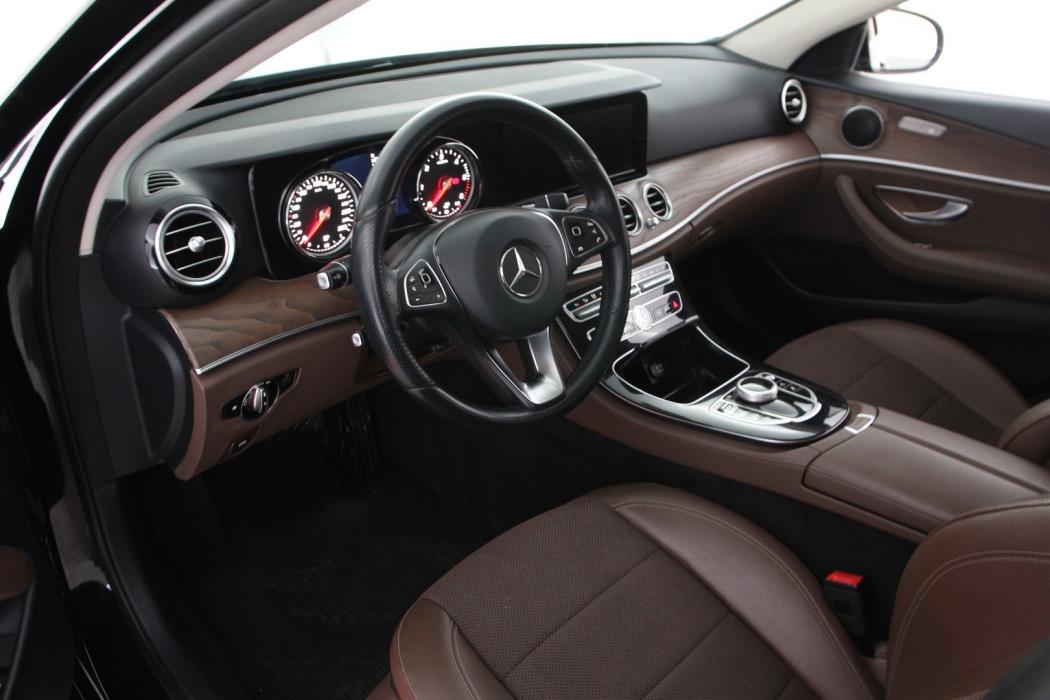 MERCEDES-BENZ E 2018