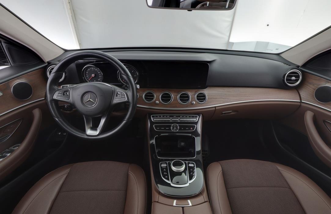 MERCEDES-BENZ E 2018