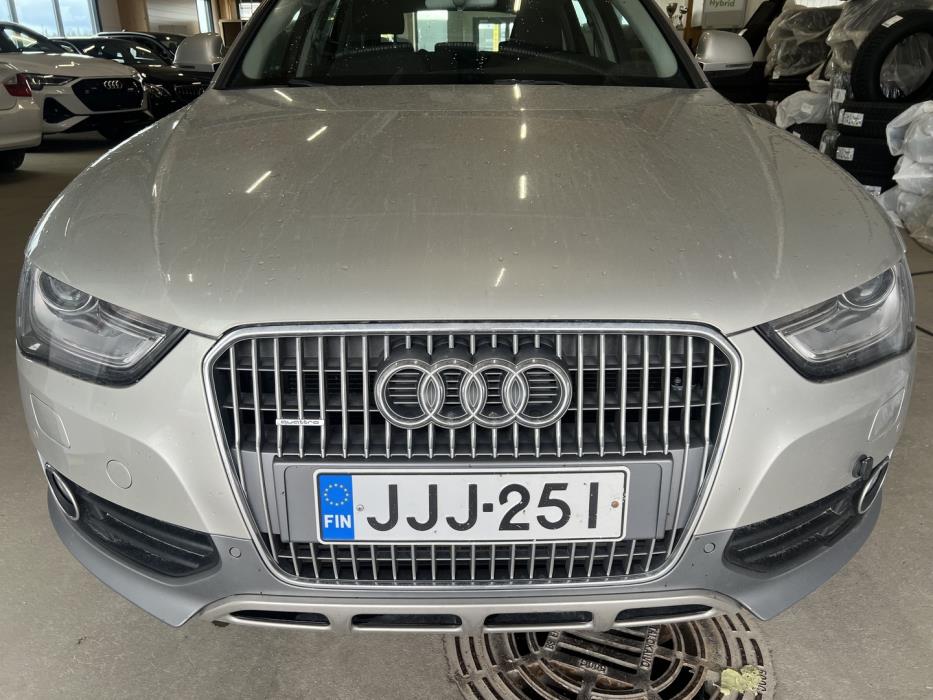 AUDI A4 allroad quattro 2014