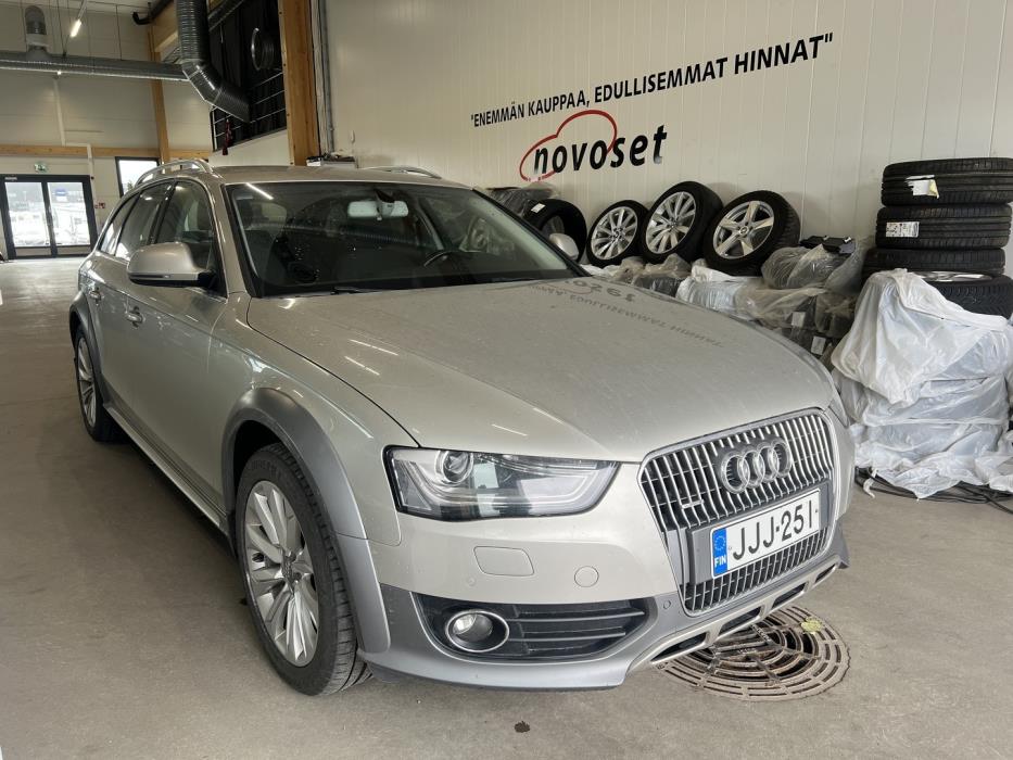 AUDI A4 allroad quattro 2014