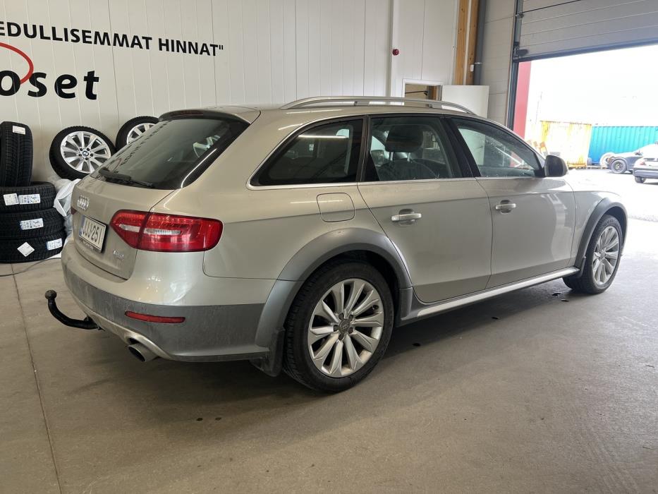 AUDI A4 allroad quattro 2014