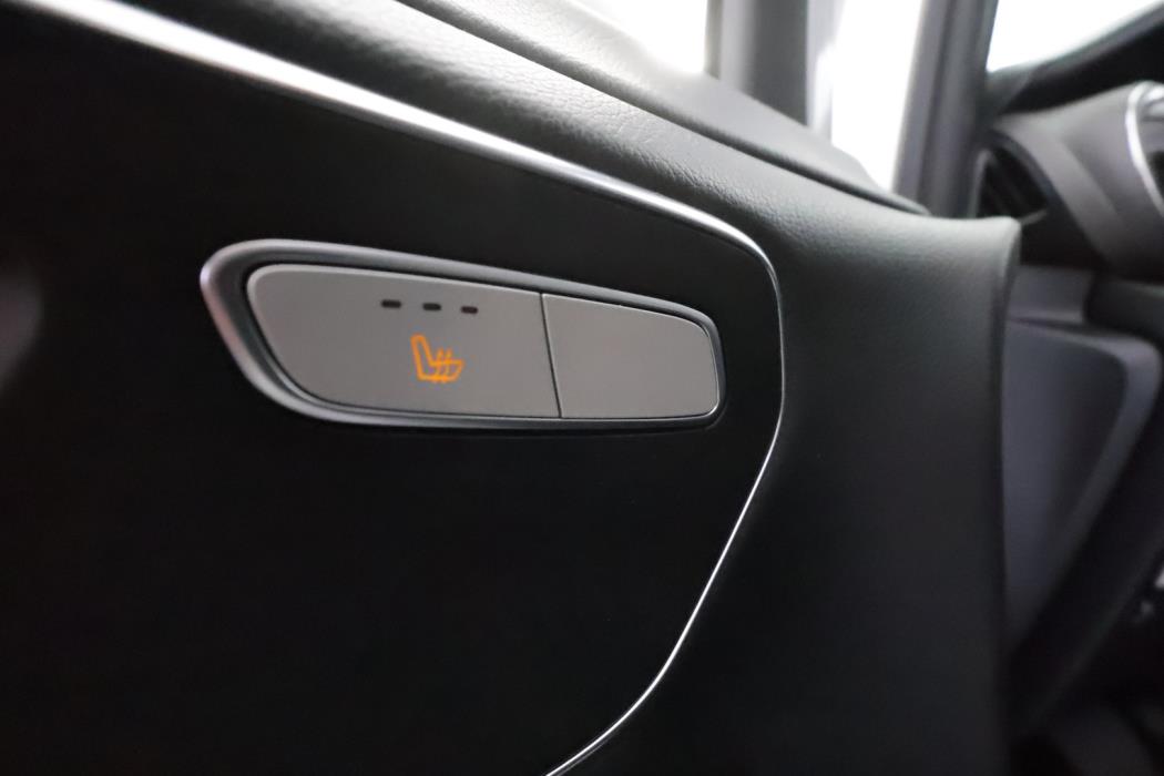 MERCEDES-BENZ V 2017