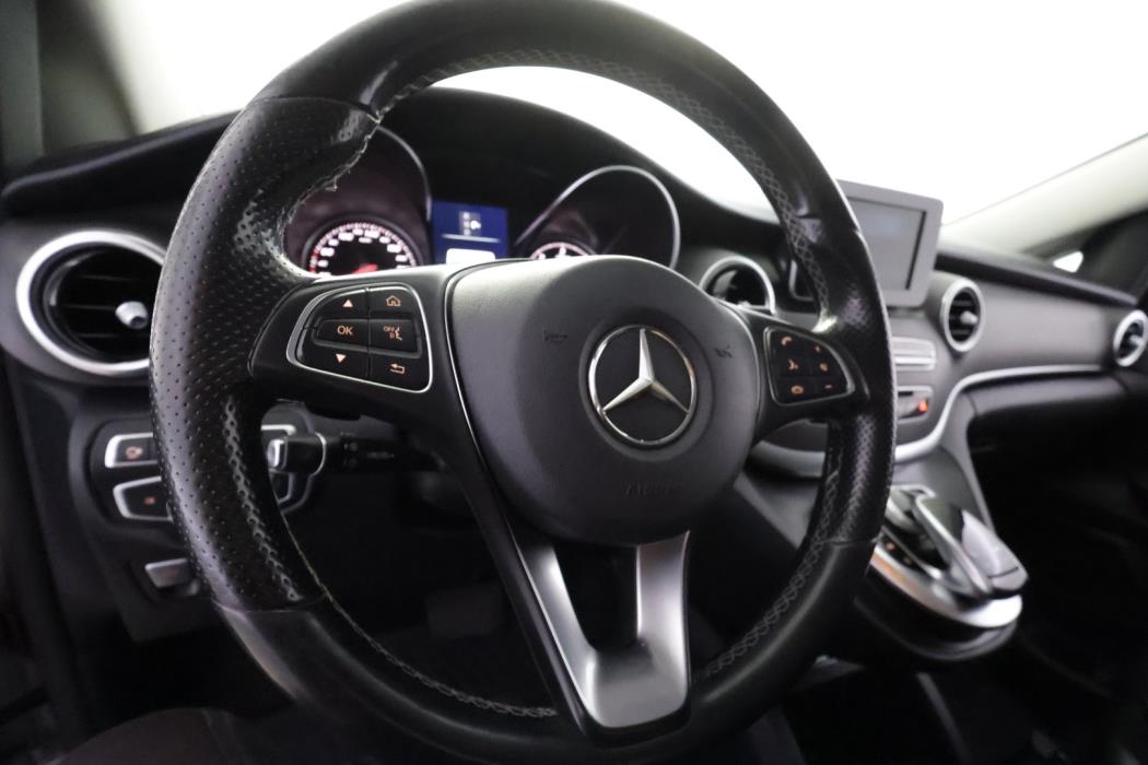 MERCEDES-BENZ V 2017