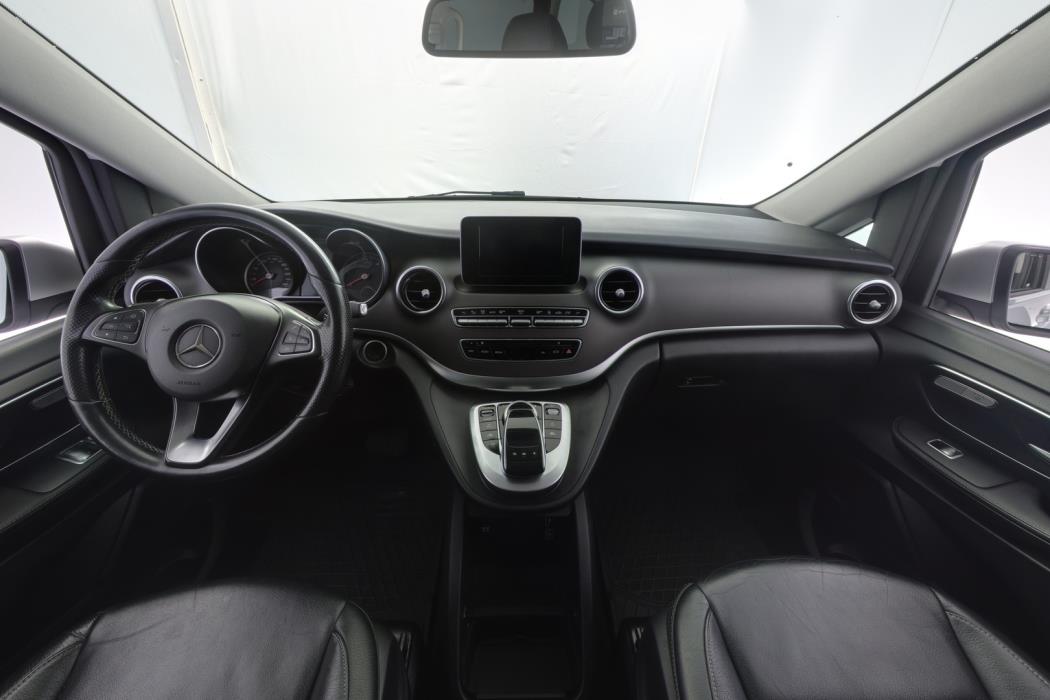 MERCEDES-BENZ V 2017