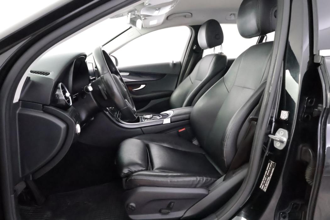 MERCEDES-BENZ C 2019