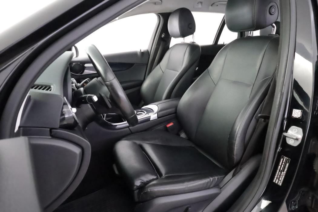 MERCEDES-BENZ C 2019