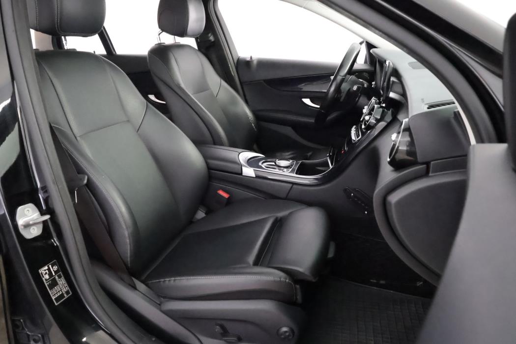 MERCEDES-BENZ C 2019