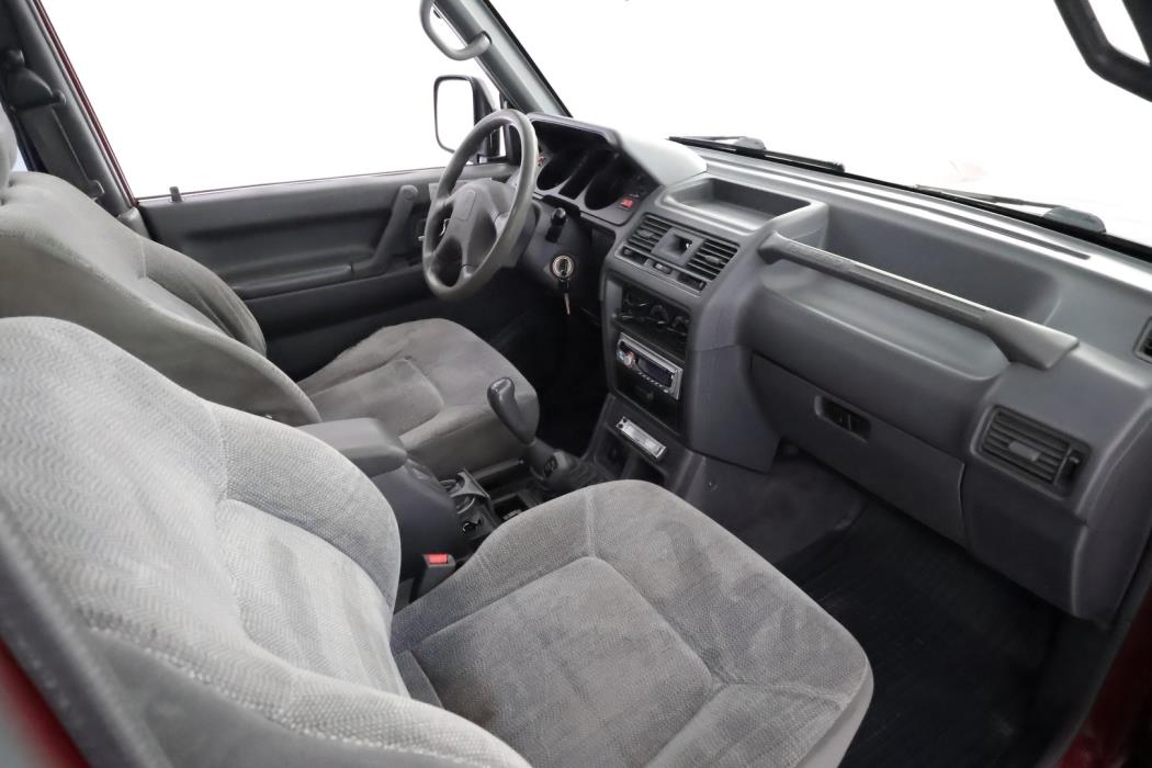 MITSUBISHI Pajero 1999