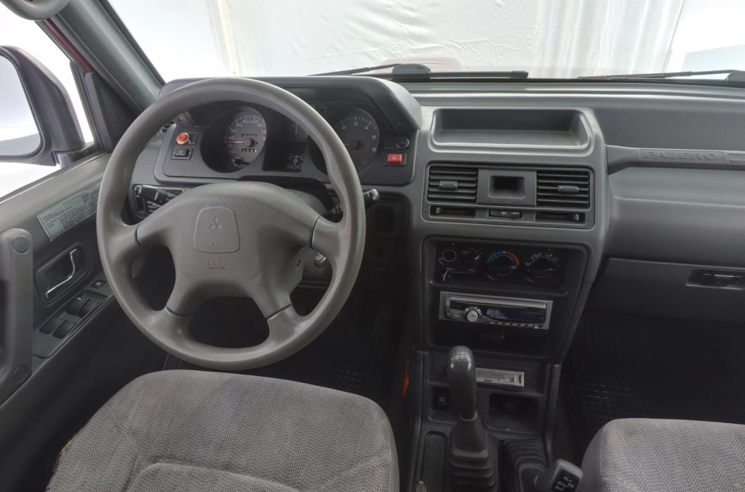 MITSUBISHI Pajero 1999