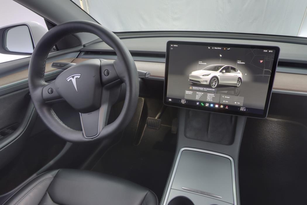TESLA Model Y 2022