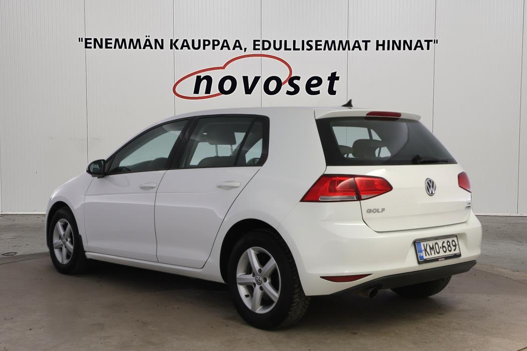 VOLKSWAGEN Golf 2014