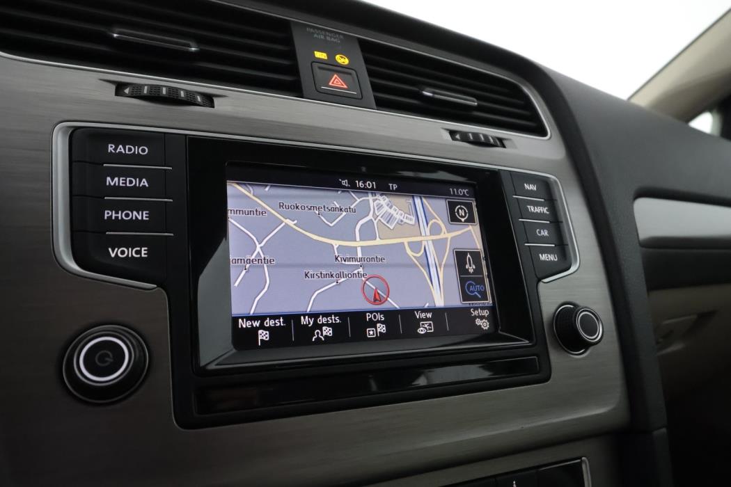 VOLKSWAGEN Golf 2014