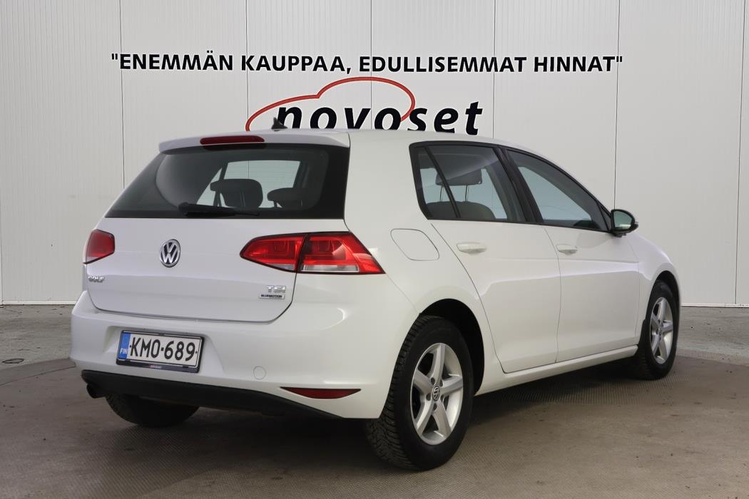 VOLKSWAGEN Golf 2014