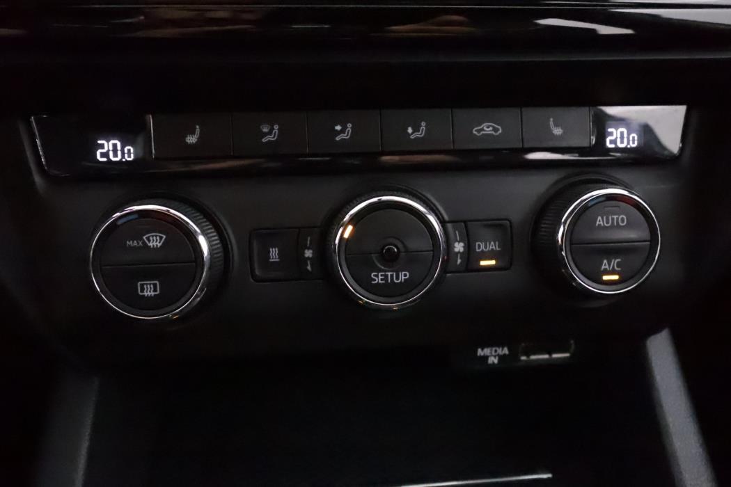 SKODA Octavia 2014