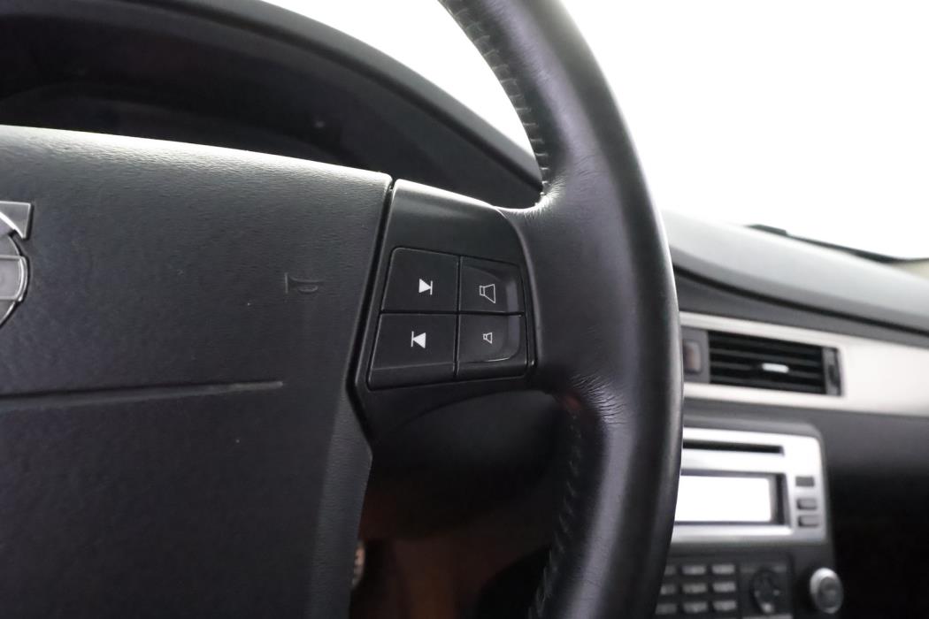VOLVO V70 2007