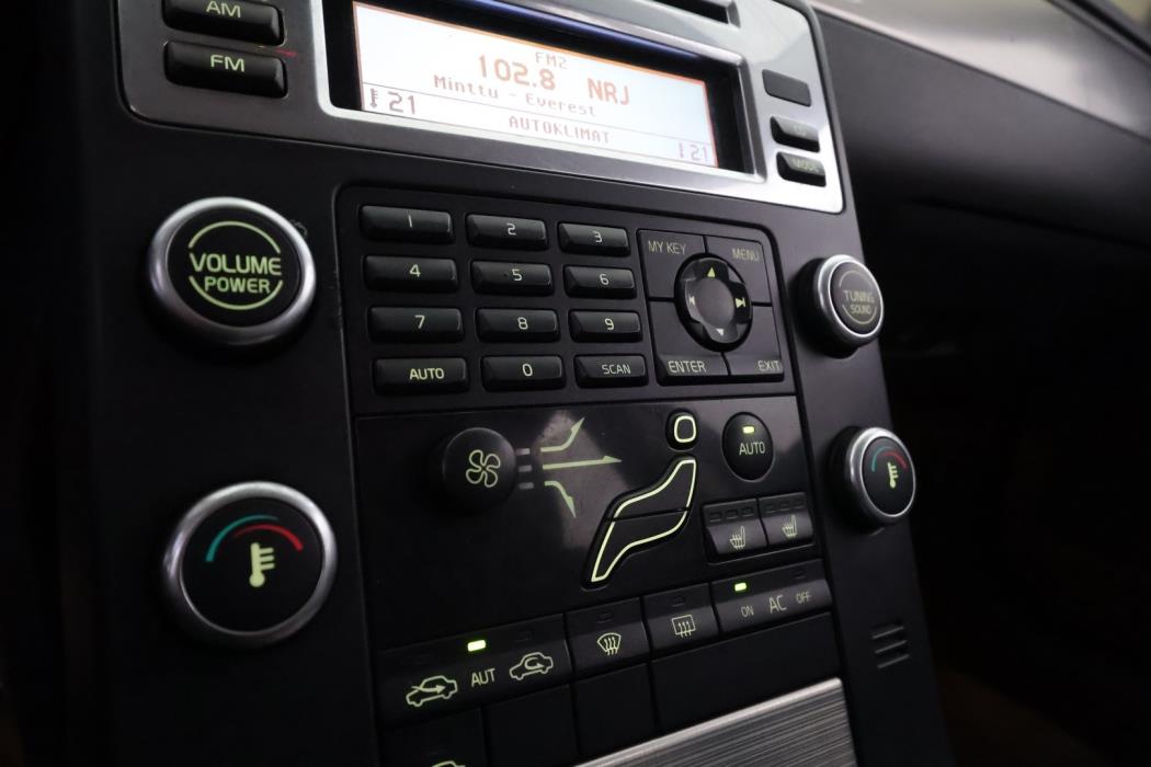 VOLVO V70 2007