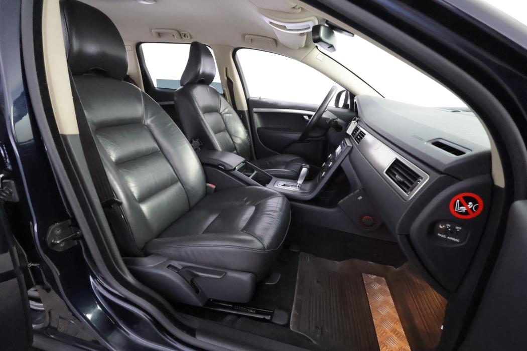 VOLVO V70 2007