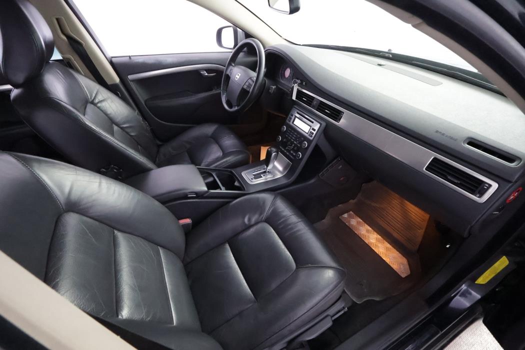 VOLVO V70 2007