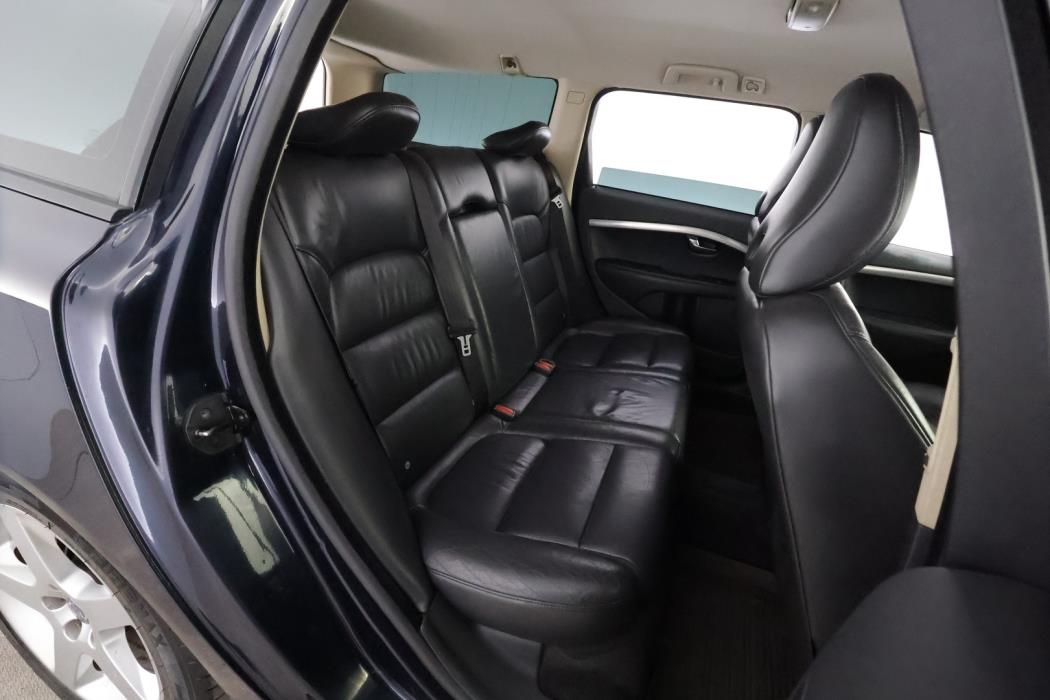 VOLVO V70 2007