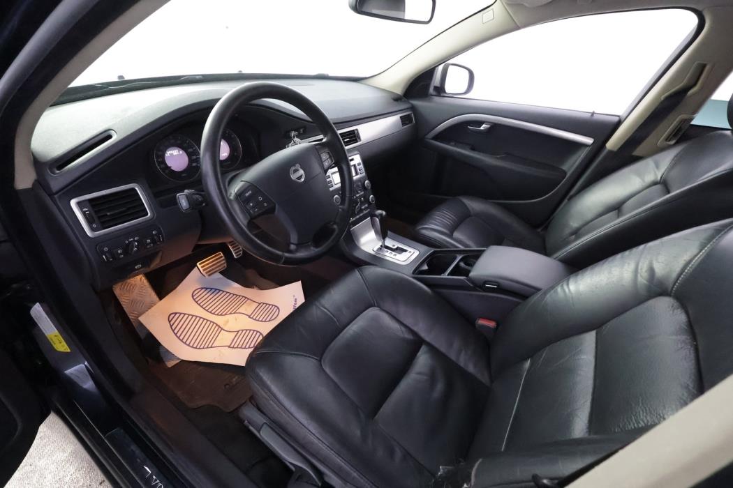 VOLVO V70 2007