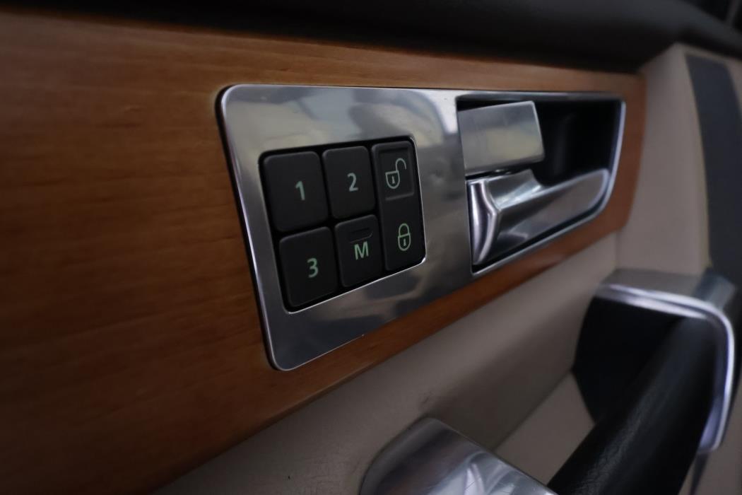 LAND ROVER Discovery 2011