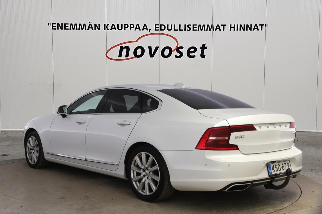 VOLVO S90 2017
