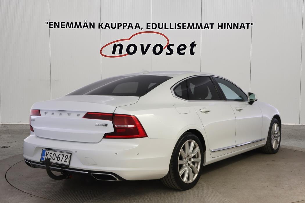VOLVO S90 2017