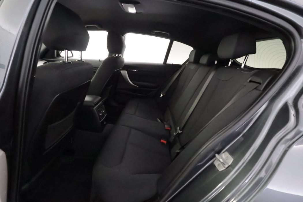BMW 118 2018