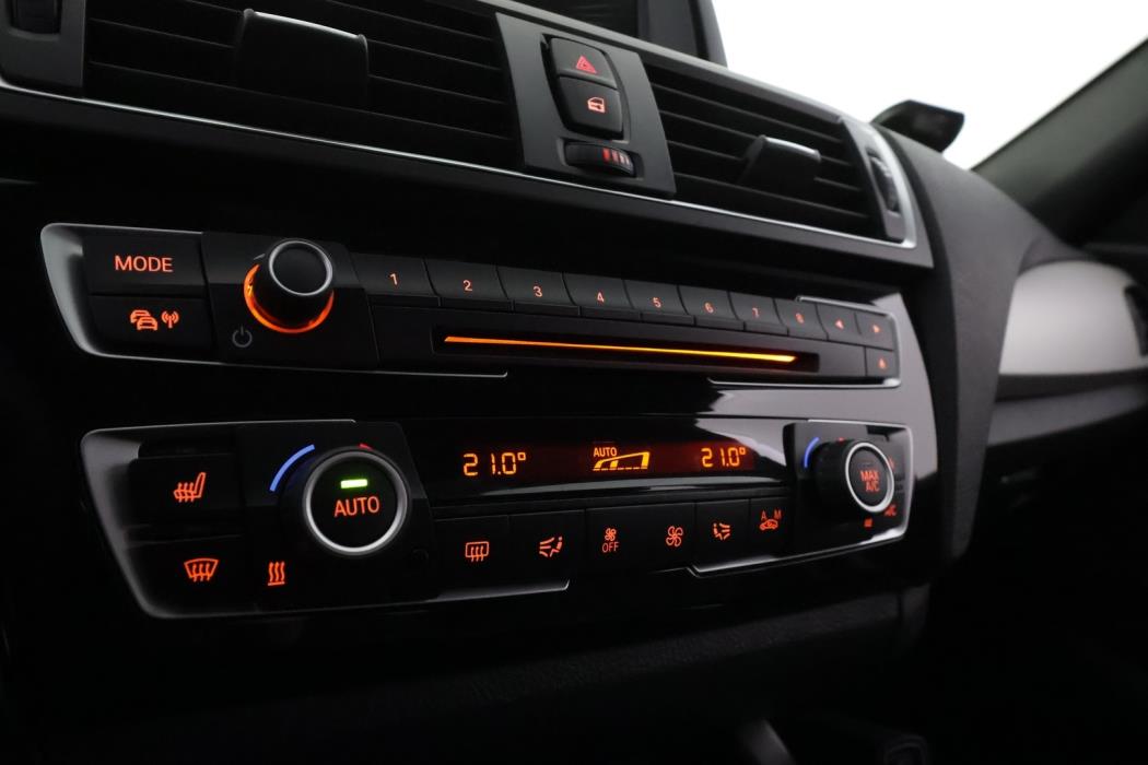 BMW 118 2018