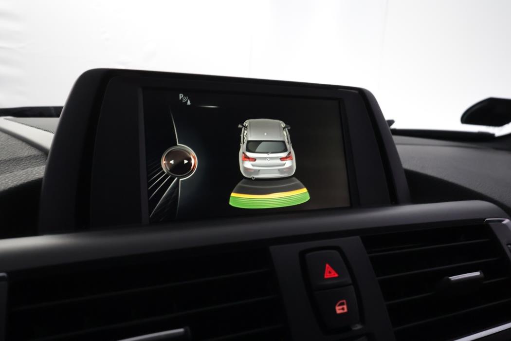 BMW 118 2018