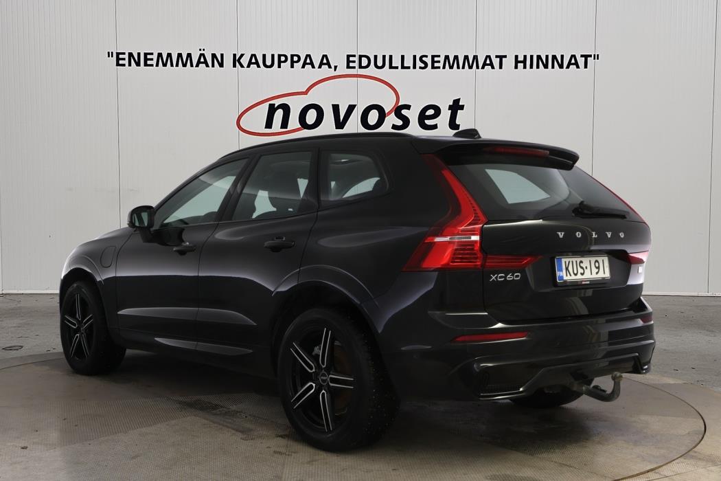 VOLVO XC60 2023