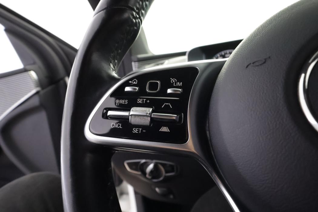 MERCEDES-BENZ EQC 2020