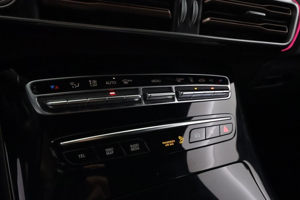 MERCEDES-BENZ EQC 2020