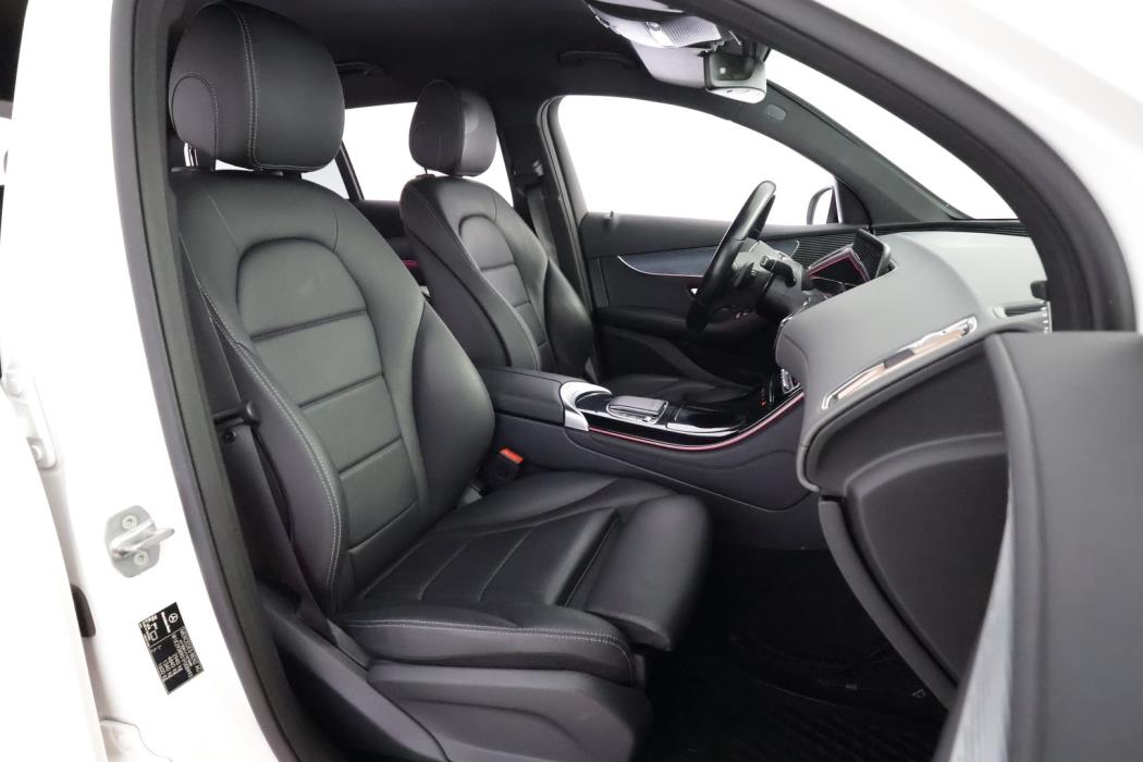 MERCEDES-BENZ EQC 2020