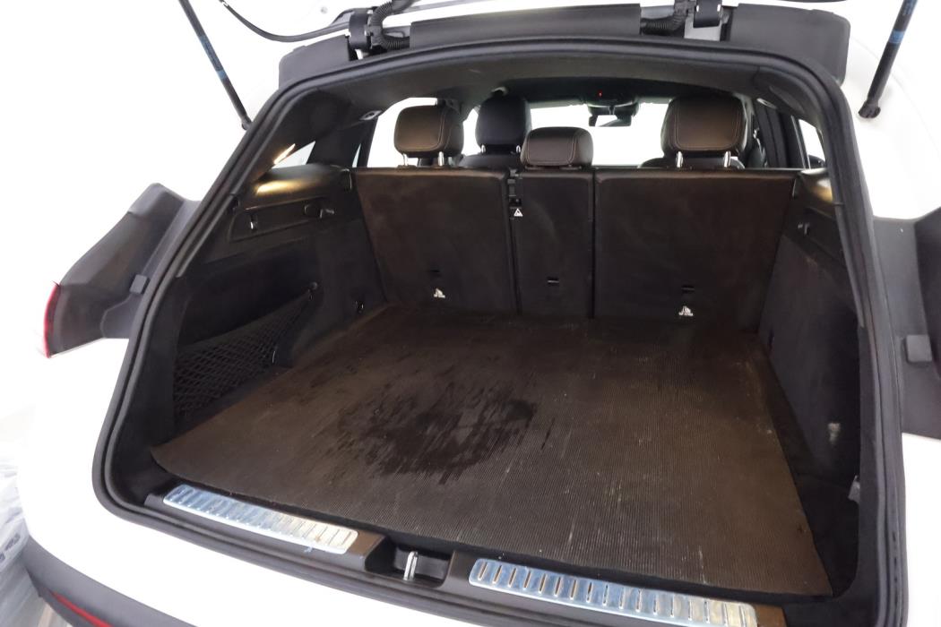 MERCEDES-BENZ EQC 2020