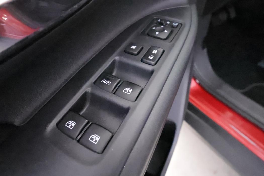 MITSUBISHI Outlander 2016