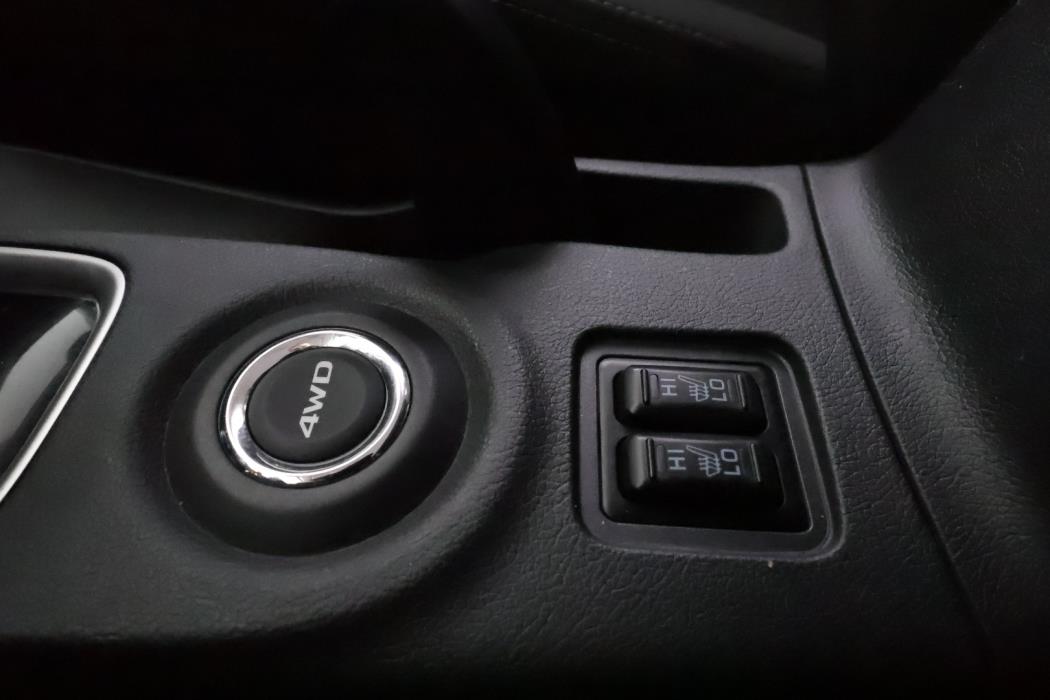 MITSUBISHI Outlander 2016