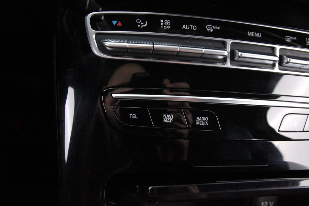 MERCEDES-BENZ EQC 2019